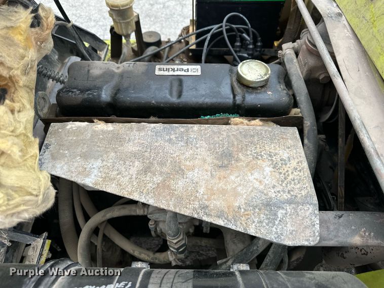 image for item DS2150 Clark C500-YS80  forklift