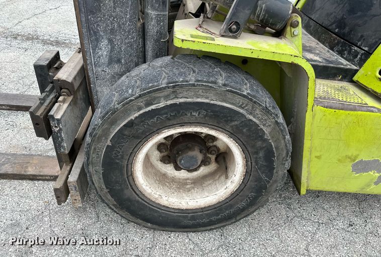 image for item DS2150 Clark C500-YS80  forklift