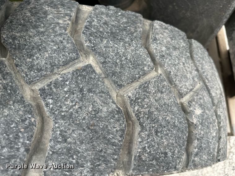 image for item DS2150 Clark C500-YS80  forklift