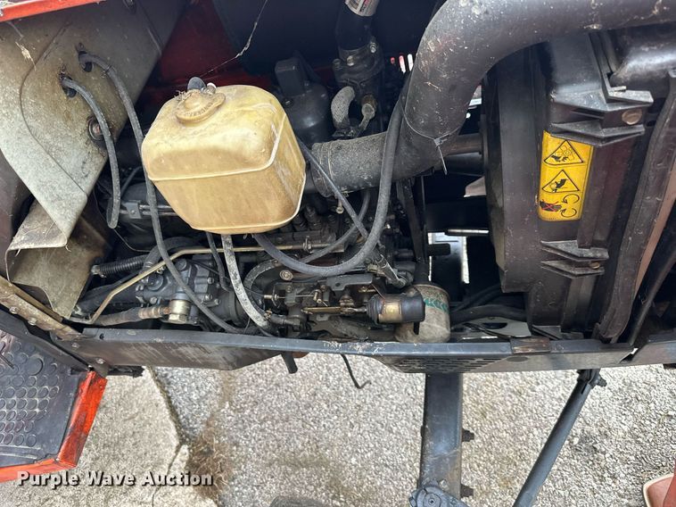 image for item DS2153 Kubota L4200FGST  tractor