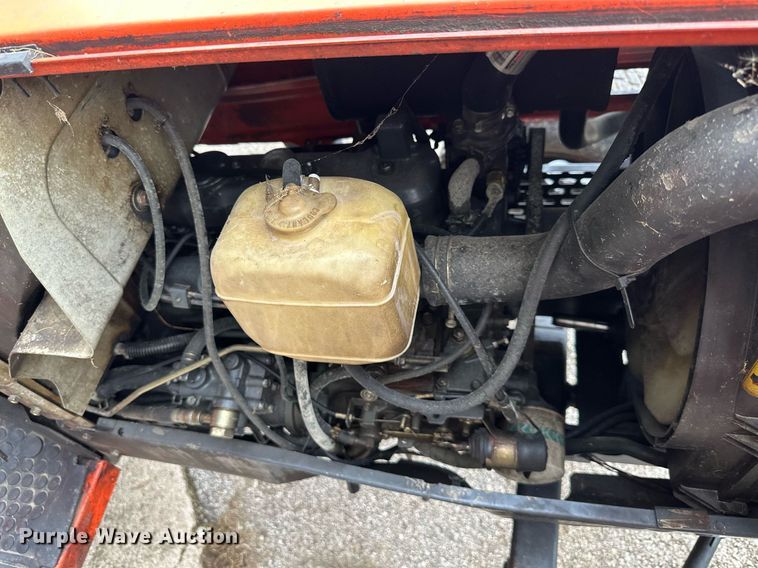 image for item DS2153 Kubota L4200FGST  tractor