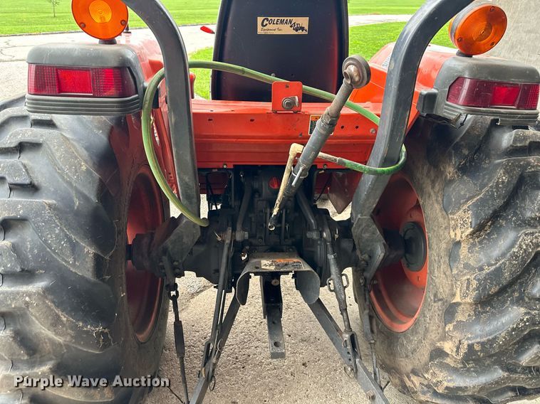 image for item DS2153 Kubota L4200FGST  tractor