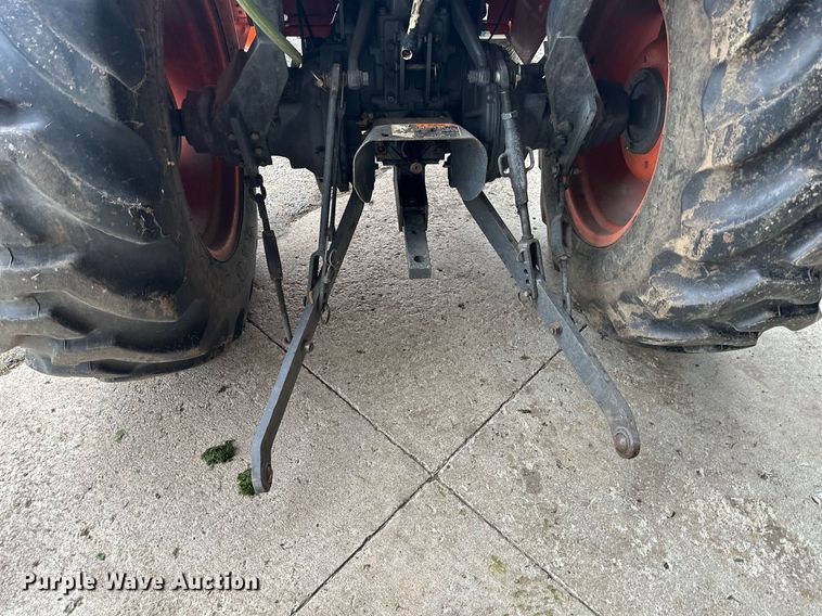 image for item DS2153 Kubota L4200FGST  tractor