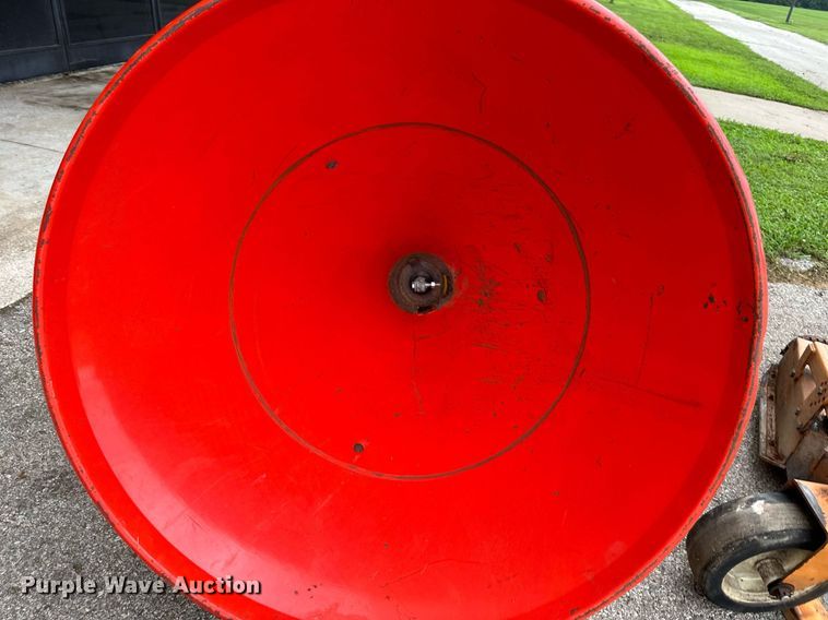 image for item DS2153 Kubota L4200FGST  tractor