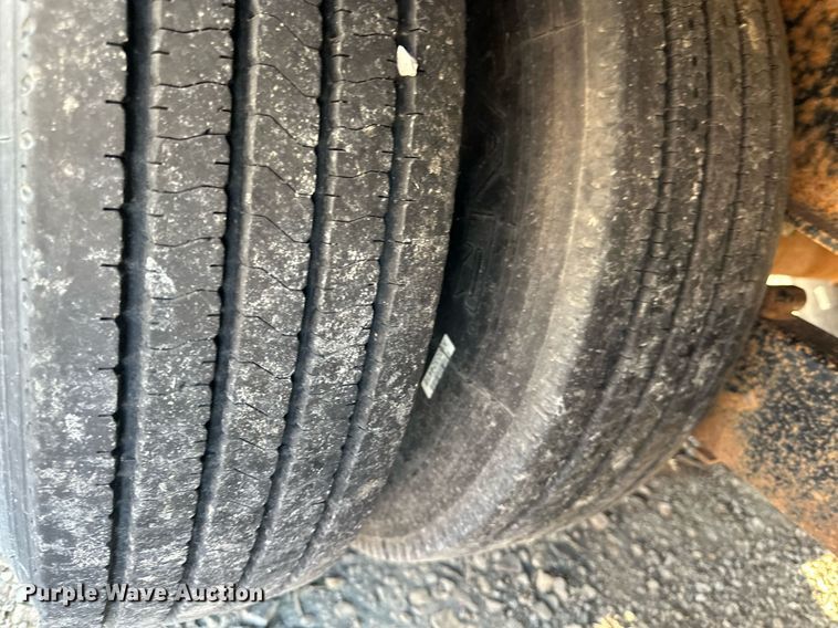 image for item DS2160 2013 Diamond T  equipment trailer