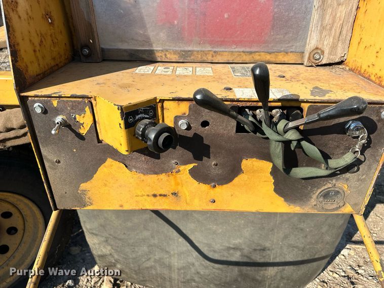 image for item DS2162 2003 Vermeer SC752  stump grinder