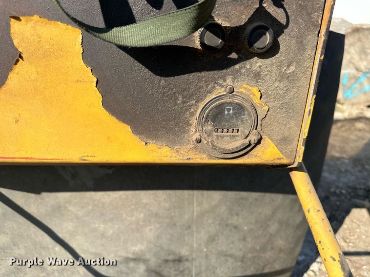 image for item DS2162 2003 Vermeer SC752  stump grinder