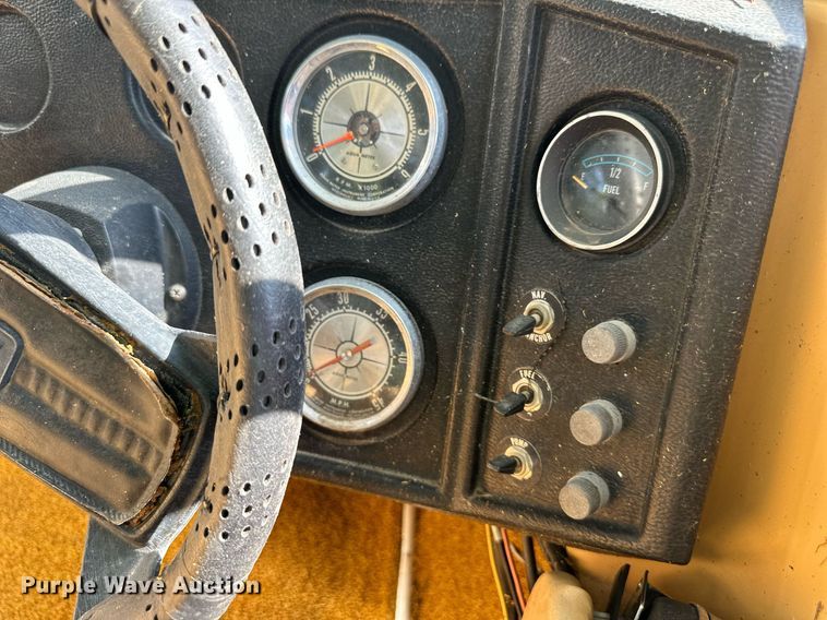 image for item DS2166 1970 Caprice  boat