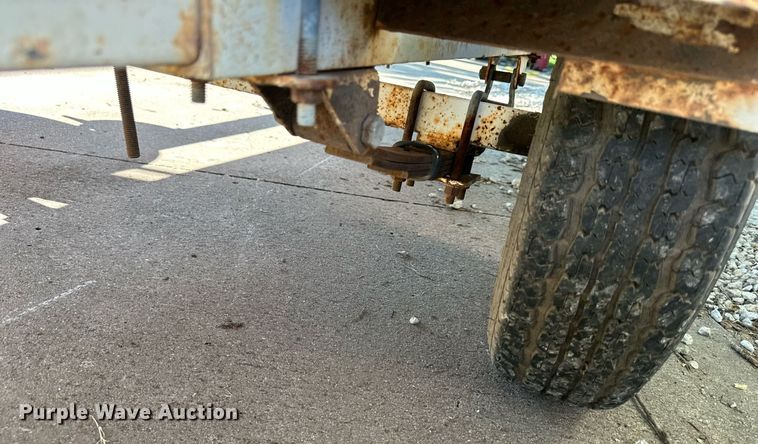 image for item DS2166 1970 Caprice  boat