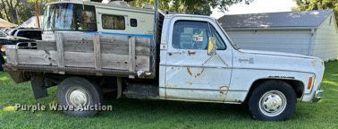 image for item DS2168 1979 Chevrolet C20  dump flatbed pickup truck