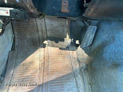 image for item DS2168 1979 Chevrolet C20  dump flatbed pickup truck