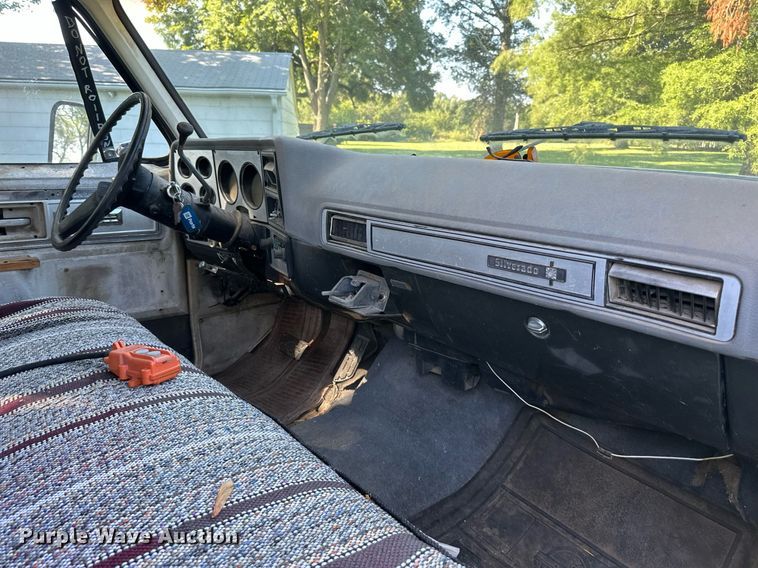 image for item DS2168 1979 Chevrolet C20  dump flatbed pickup truck