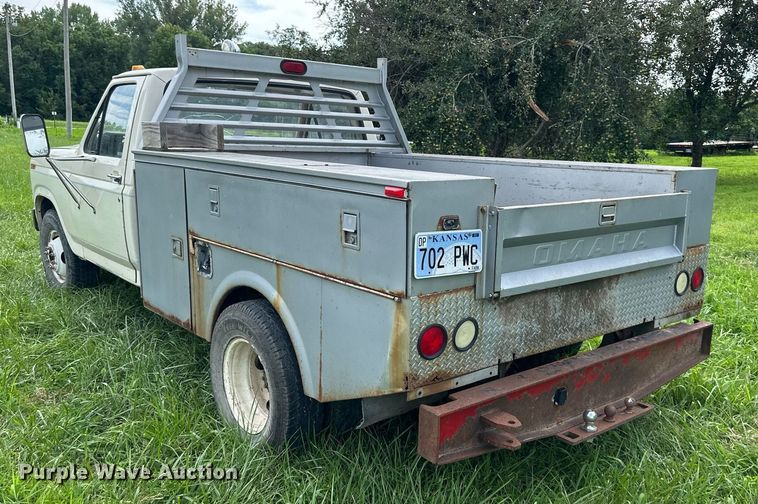 image for item DS2180 1985 Ford F350  utility bed pickup truck