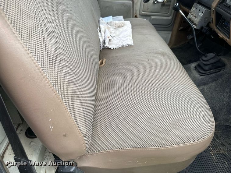 image for item DS2180 1985 Ford F350  utility bed pickup truck