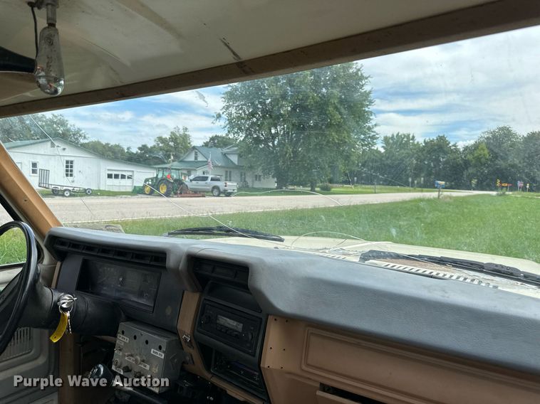 image for item DS2180 1985 Ford F350  utility bed pickup truck