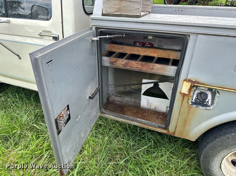 image for item DS2180 1985 Ford F350  utility bed pickup truck