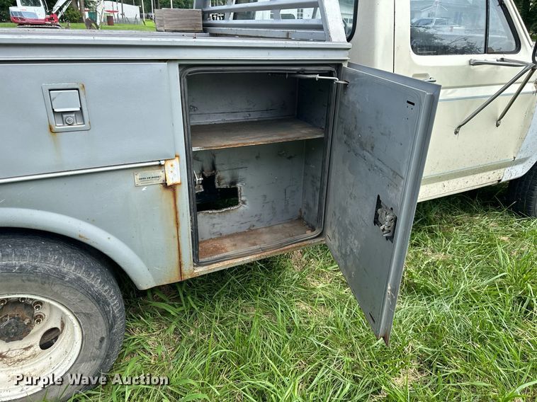 image for item DS2180 1985 Ford F350  utility bed pickup truck
