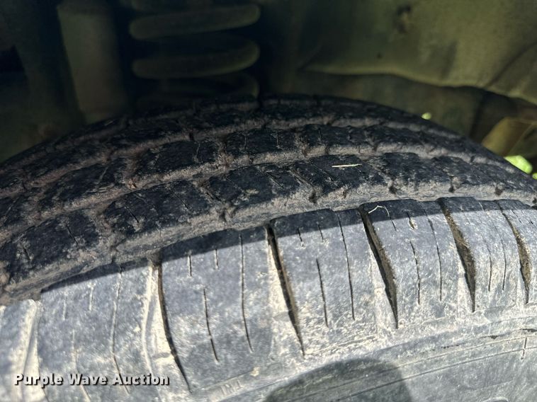 image for item DS2180 1985 Ford F350  utility bed pickup truck