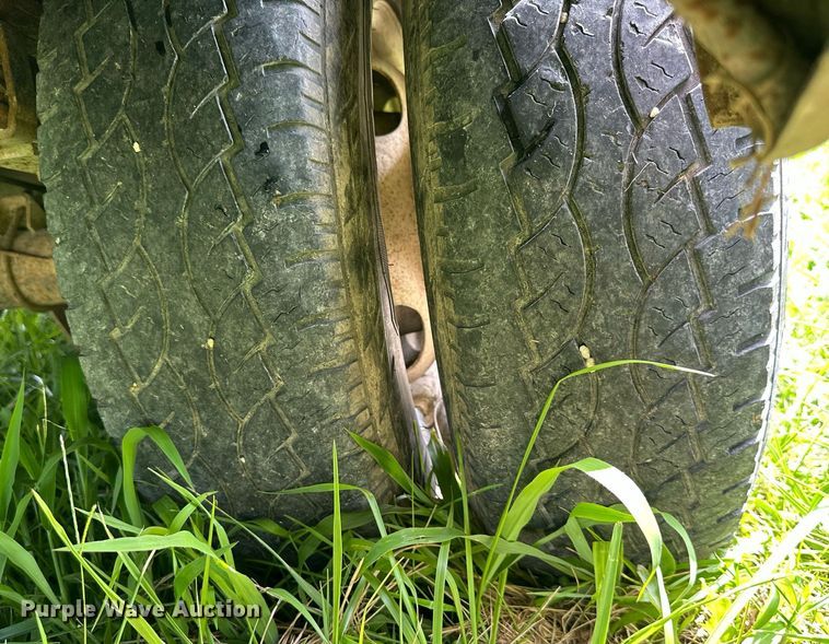 image for item DS2180 1985 Ford F350  utility bed pickup truck