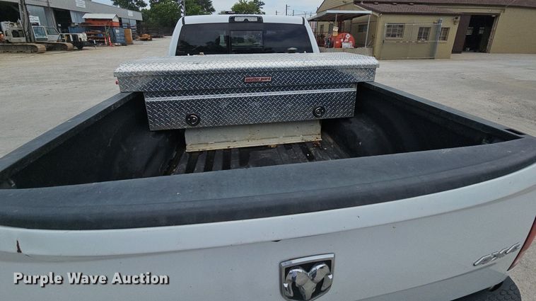 image for item DS6475 2017 Dodge Ram 2500  Crew Cab pickup truck