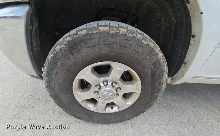 image for item DS6475 2017 Dodge Ram 2500  Crew Cab pickup truck