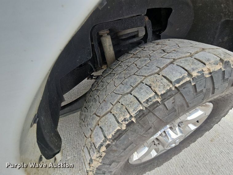 image for item DS6475 2017 Dodge Ram 2500  Crew Cab pickup truck