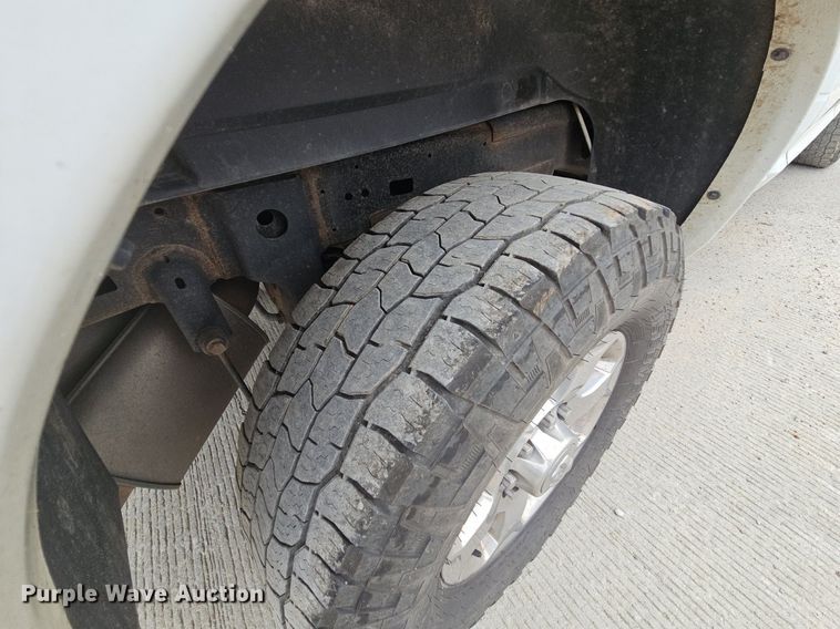 image for item DS6475 2017 Dodge Ram 2500  Crew Cab pickup truck