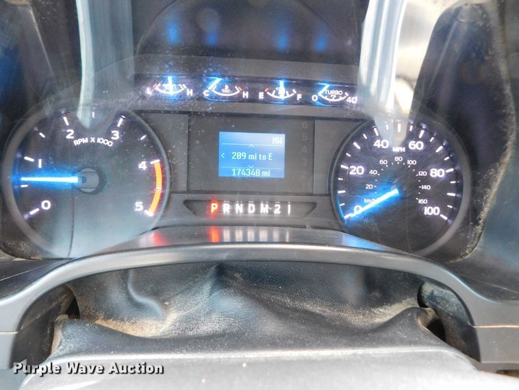 image for item GP9631 2017 Ford F350  Crew Cab pickup truck