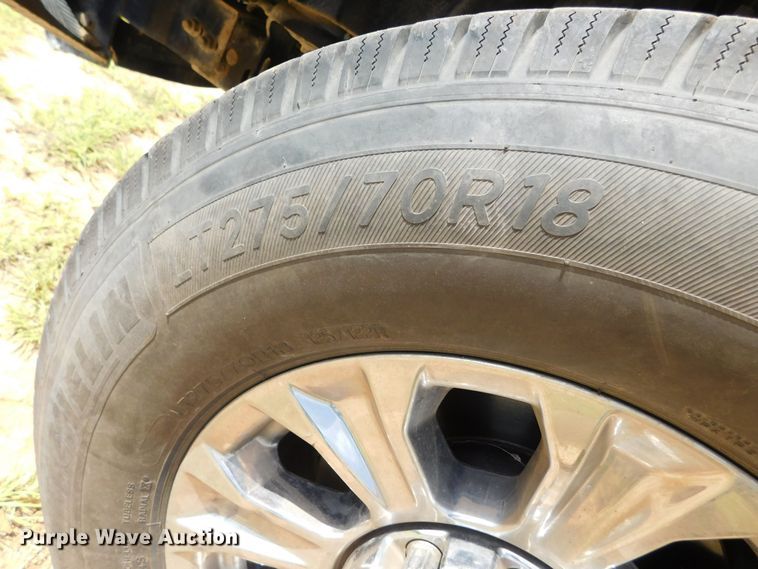 image for item GP9631 2017 Ford F350  Crew Cab pickup truck