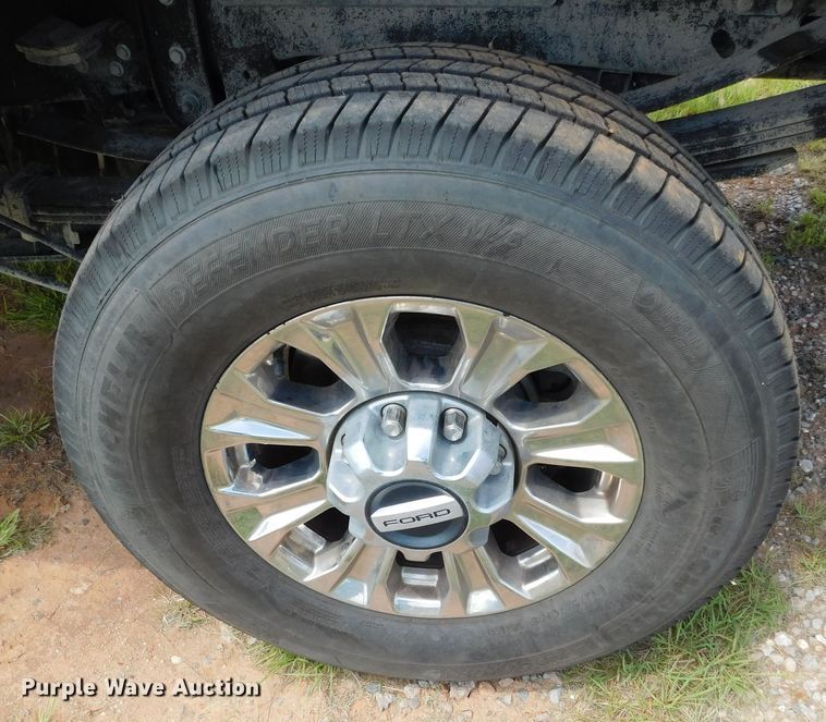 image for item GP9631 2017 Ford F350  Crew Cab pickup truck