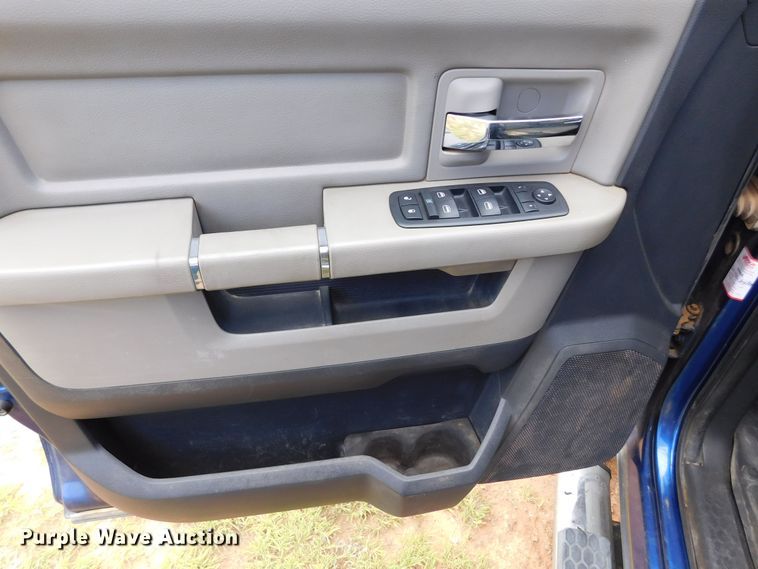 image for item GP9633 2011 Dodge Ram 2500  Crew Cab pickup truck