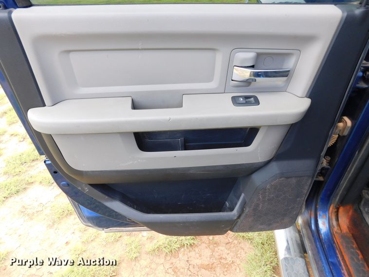 image for item GP9633 2011 Dodge Ram 2500  Crew Cab pickup truck