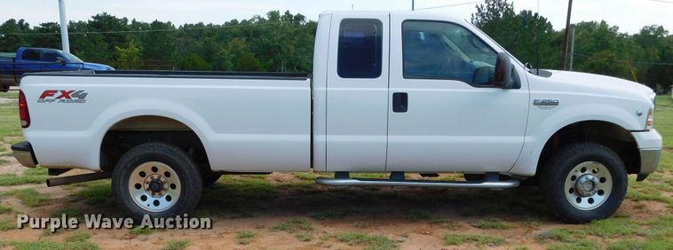 image for item GP9635 2006 Ford F250 Super Duty  SuperCab pickup truck