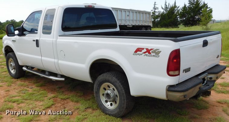 image for item GP9635 2006 Ford F250 Super Duty  SuperCab pickup truck