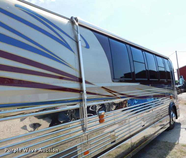 image for item GP9638 1998 Prevost XL45  RV