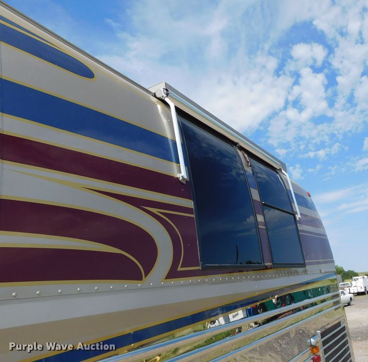 image for item GP9638 1998 Prevost XL45  RV