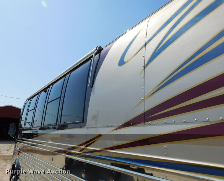 image for item GP9638 1998 Prevost XL45  RV