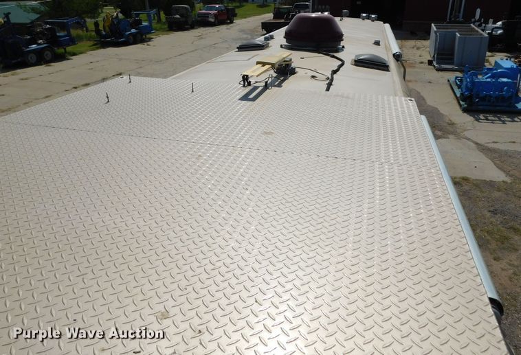 image for item GP9638 1998 Prevost XL45  RV