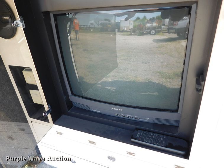 image for item GP9638 1998 Prevost XL45  RV