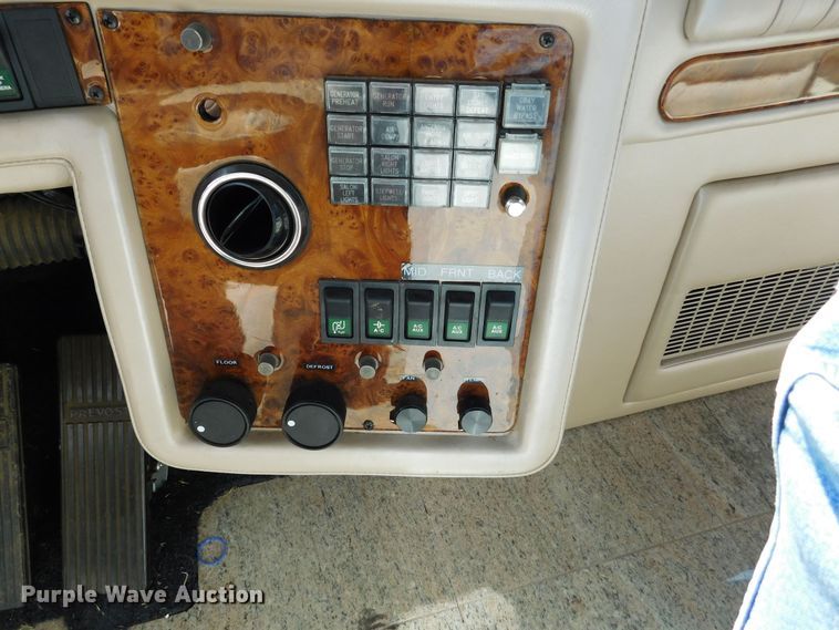 image for item GP9638 1998 Prevost XL45  RV