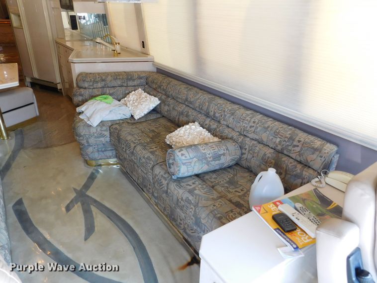 image for item GP9638 1998 Prevost XL45  RV