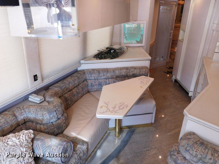 image for item GP9638 1998 Prevost XL45  RV