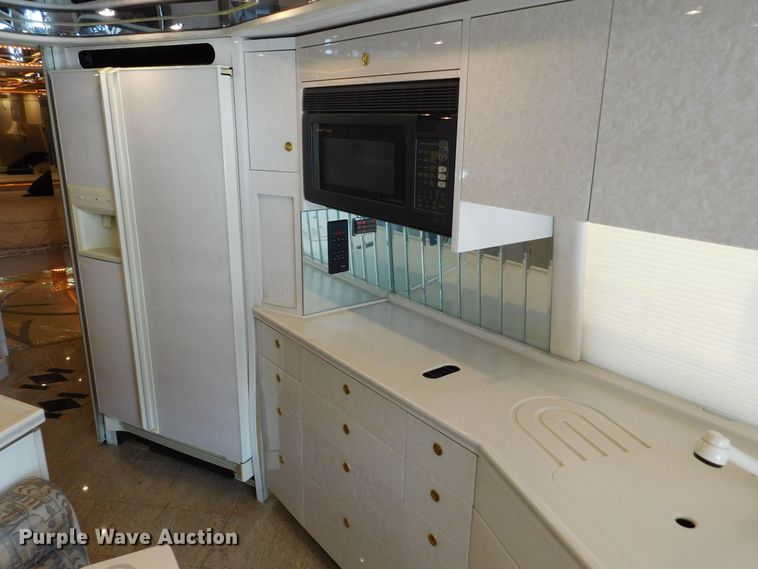 image for item GP9638 1998 Prevost XL45  RV