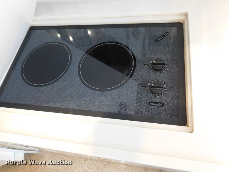 image for item GP9638 1998 Prevost XL45  RV