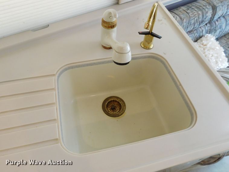 image for item GP9638 1998 Prevost XL45  RV