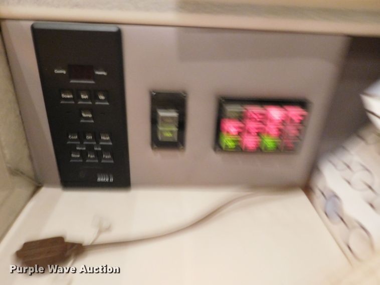 image for item GP9638 1998 Prevost XL45  RV