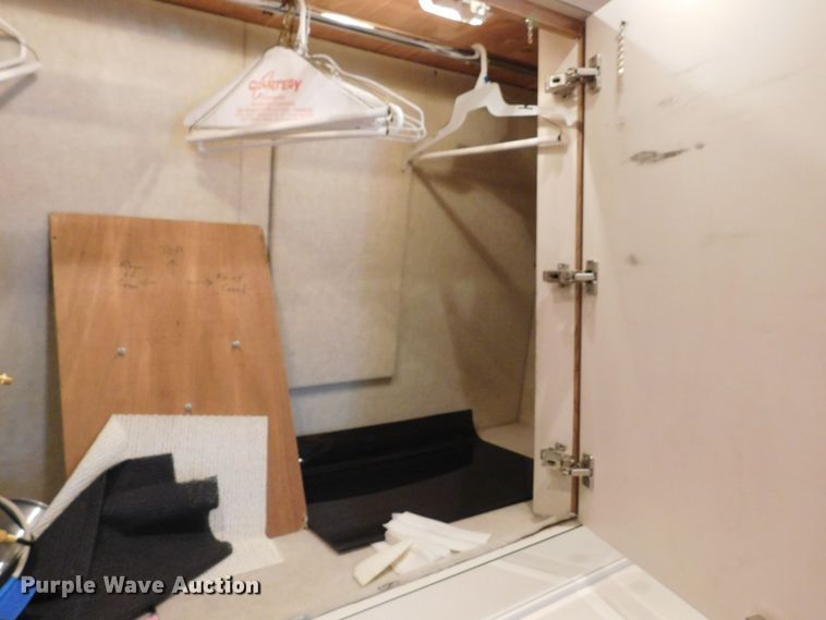 image for item GP9638 1998 Prevost XL45  RV