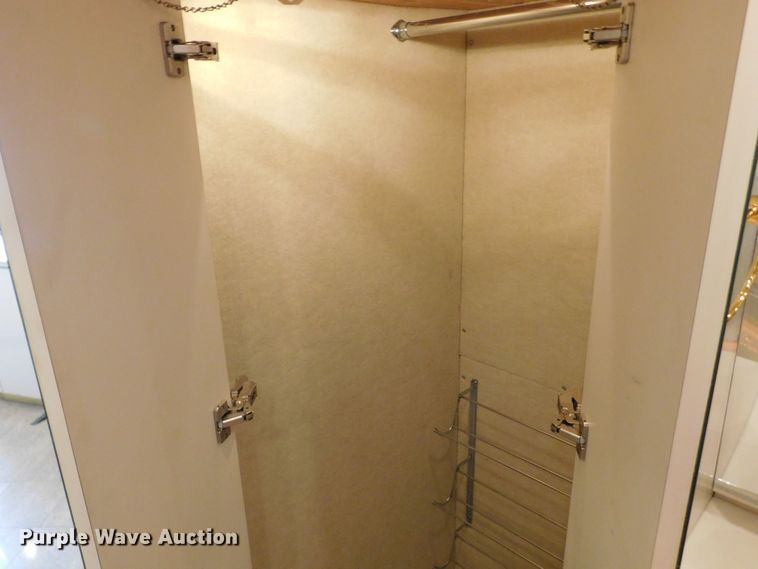 image for item GP9638 1998 Prevost XL45  RV