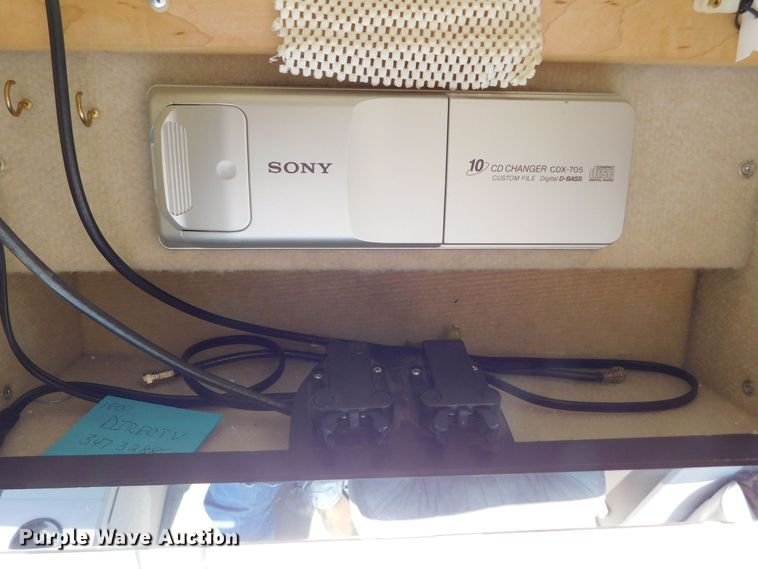 image for item GP9638 1998 Prevost XL45  RV