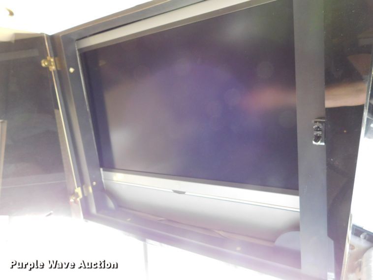 image for item GP9638 1998 Prevost XL45  RV